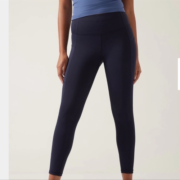 Athleta Ultimate Stash 7/8 Tight in Navy 07 - Picture 2 of 13
